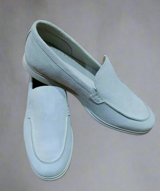 Timeless Loafers - Sleek Comfort Redefined